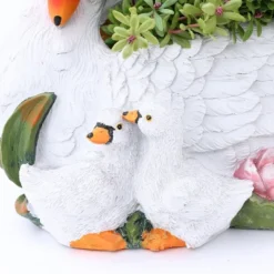 LuxenHome White Resin Swan Family Planter -LuxenHome GUEST 04086029 d371 4eb4 8e74 cbea8d92033a