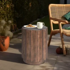 LuxenHome Outdoor Side Table,18" Weathered Copper Brown Cement Round Patio End Table,Accent Table For Outdoor And Indoor -LuxenHome GUEST 0759157f 1a56 4c5c 8a08 84838ebffafc