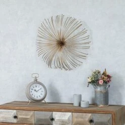 LuxenHome Gold Abstract Flower 16.7" Round Metal Wall Decor -LuxenHome GUEST 10957004 b8be 40e0 a6df d022a2ff9850