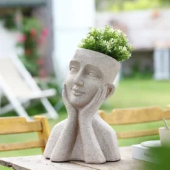 LuxenHome Speckled Beige MgO Happy Bust Head Planter