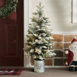 LuxenHome 4Ft Artificial Flocked Fir Christmas Tree Potted With Battery-Operated Lights Green -LuxenHome GUEST 69c6f00f 470f 4576 b810 0b614871ddd1