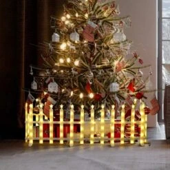 LuxenHome 8-Piece Light Show Star-Topped Fence Design Outdoor Decoration White -LuxenHome GUEST 6dda7c36 612b 4209 ae18 fefc3f719a88