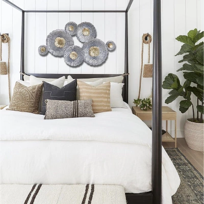 LuxenHome Silver And Gold Flowers Metal Wall Decor 5 LuxenHome Silver And Gold Flowers Metal Wall Decor - Image 5