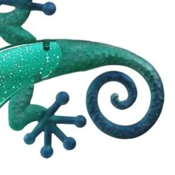 LuxenHome Blue Gecko Lizard Metal And Glass Outdoor Wall Decor -LuxenHome GUEST 7cccd301 485e 4dd5 a0ae 34a53ddac568