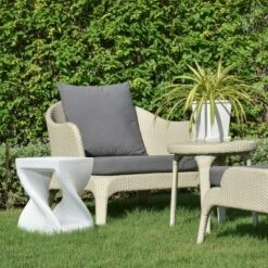 LuxenHome Speckled White MgO Square Twisted Side Table -LuxenHome GUEST 7e3bc882 9dfd 4b21 a47f f08619726226