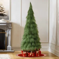 LuxenHome 6Ft Holiday Artificial Pampas Grass Tree In Green -LuxenHome GUEST 90024782 c1e5 4a68 9f9d 7736b652bf66