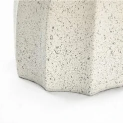 LuxenHome Off White With Gray Cement Hourglass Side Table -LuxenHome GUEST a3915344 4368 436b a0dc 154d17c82f14