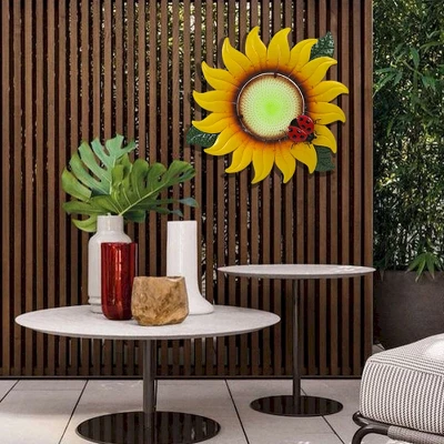 LuxenHome Sunflower Metal And Glass Outdoor Wall Decor 1 LuxenHome Sunflower Metal And Glass Outdoor Wall Decor