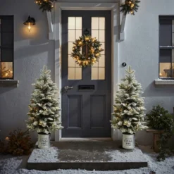 LuxenHome 4Ft Artificial Flocked Fir Christmas Tree Potted With Battery-Operated Lights Green -LuxenHome GUEST d4b9274a 3f14 4c83 b2de 756704cee10c