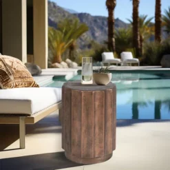 LuxenHome Outdoor Side Table,18" Weathered Copper Brown Cement Round Patio End Table,Accent Table For Outdoor And Indoor -LuxenHome GUEST f33fbc06 4e87 4df2 932b e0004fc80476